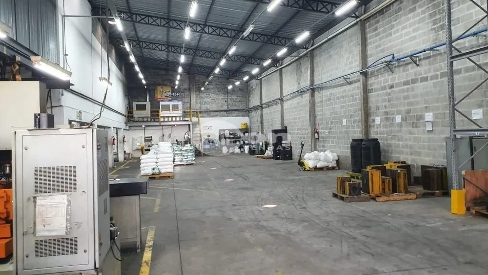 Depósito-Galpão, 660 m² - Foto 1