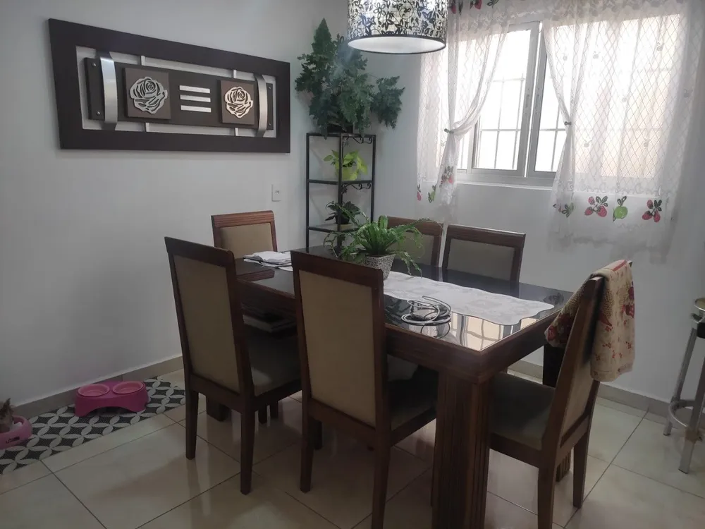 Casa, 3 quartos, 175 m² - Foto 1