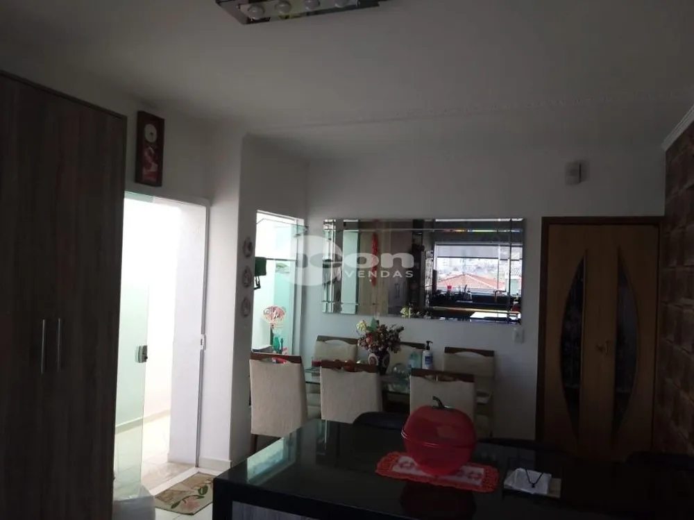 Casa, 3 quartos, 171 m² - Foto 2