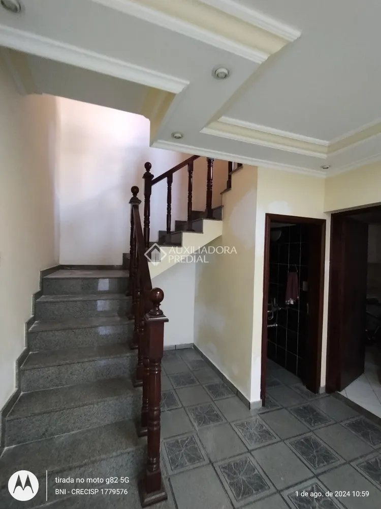 Casa, 4 quartos, 245 m² - Foto 1