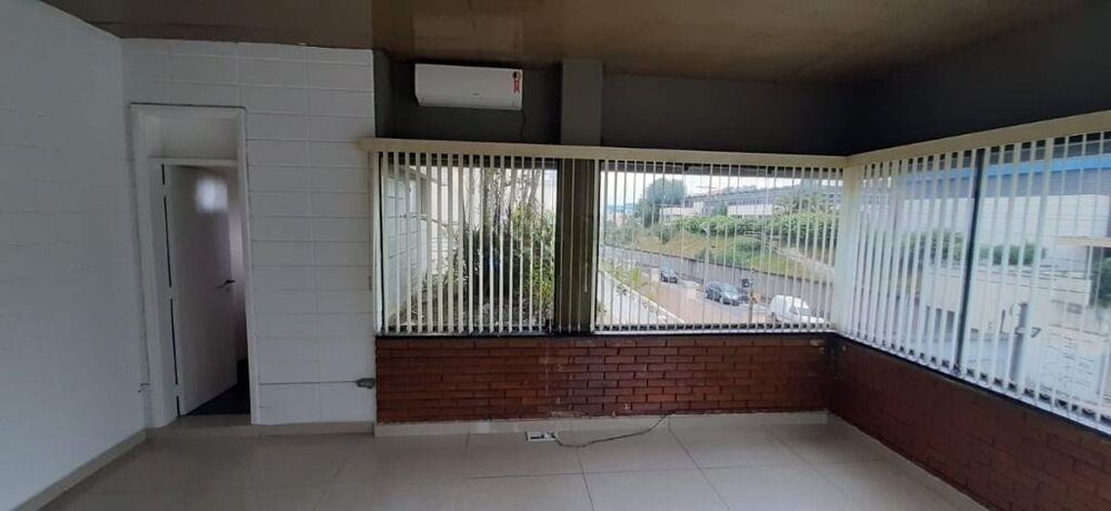 Depósito-Galpão, 1068 m² - Foto 1