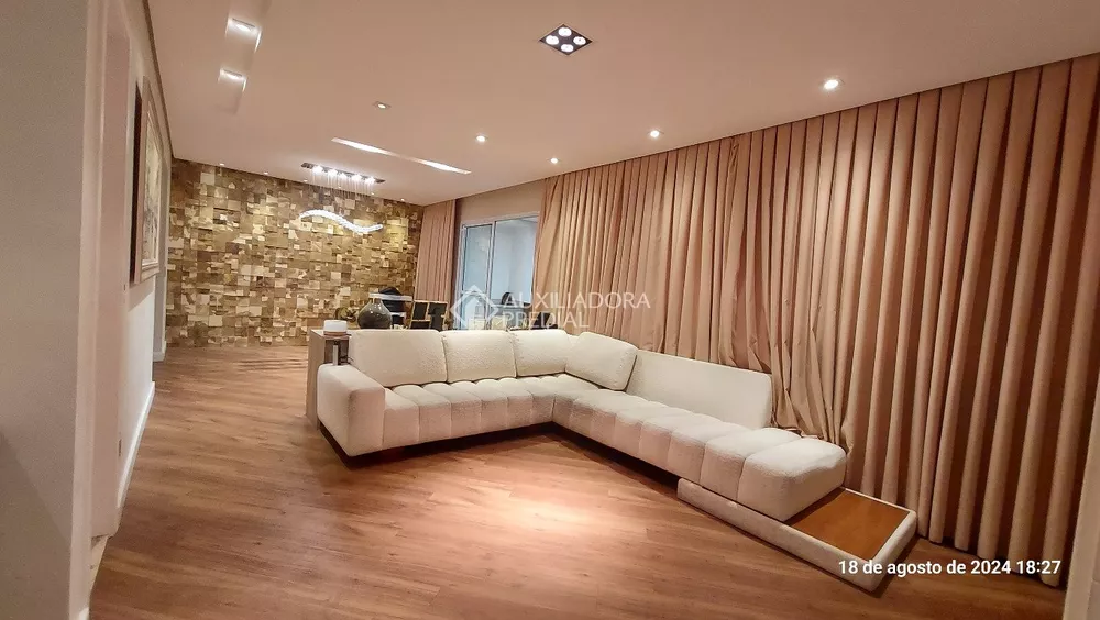 Apartamento à venda com 3 quartos, 123m² - Foto 2