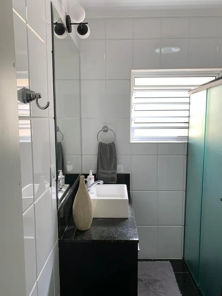 Casa, 3 quartos, 201 m² - Foto 2