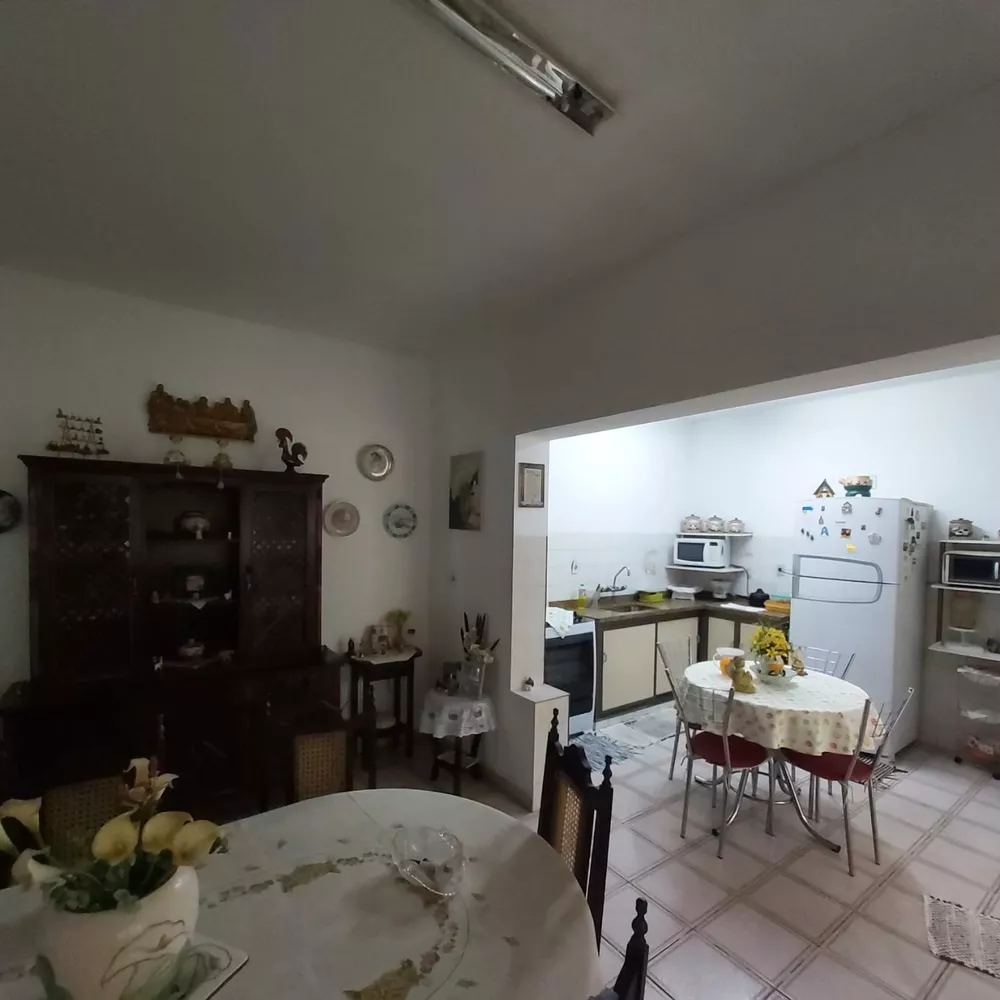 Casa à venda com 3 quartos, 245m² - Foto 12