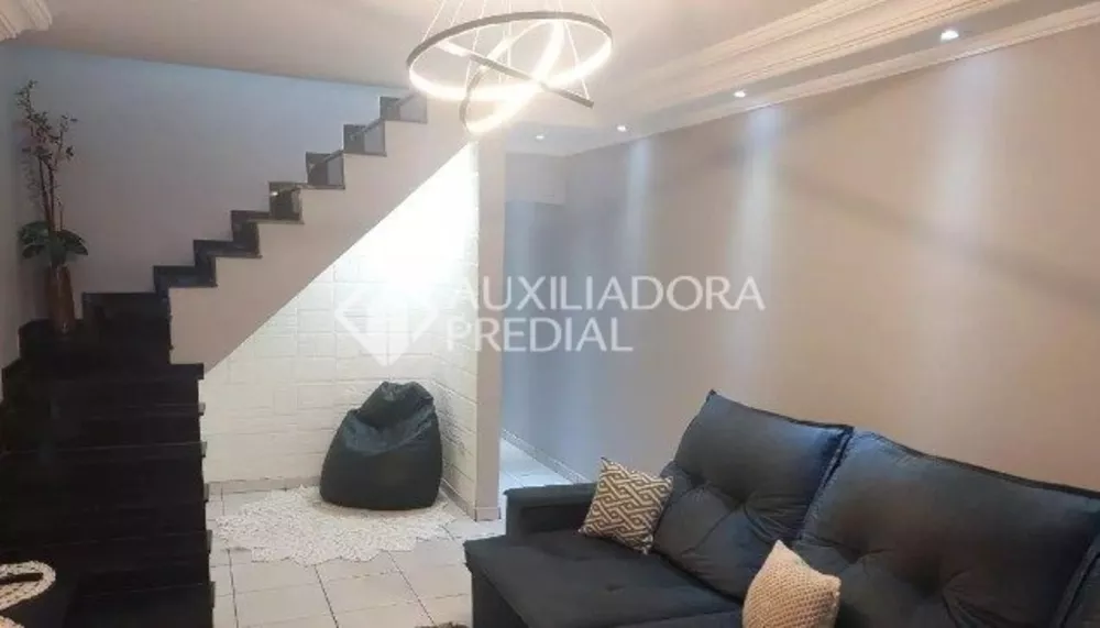 Casa à venda com 3 quartos, 195m² - Foto 2