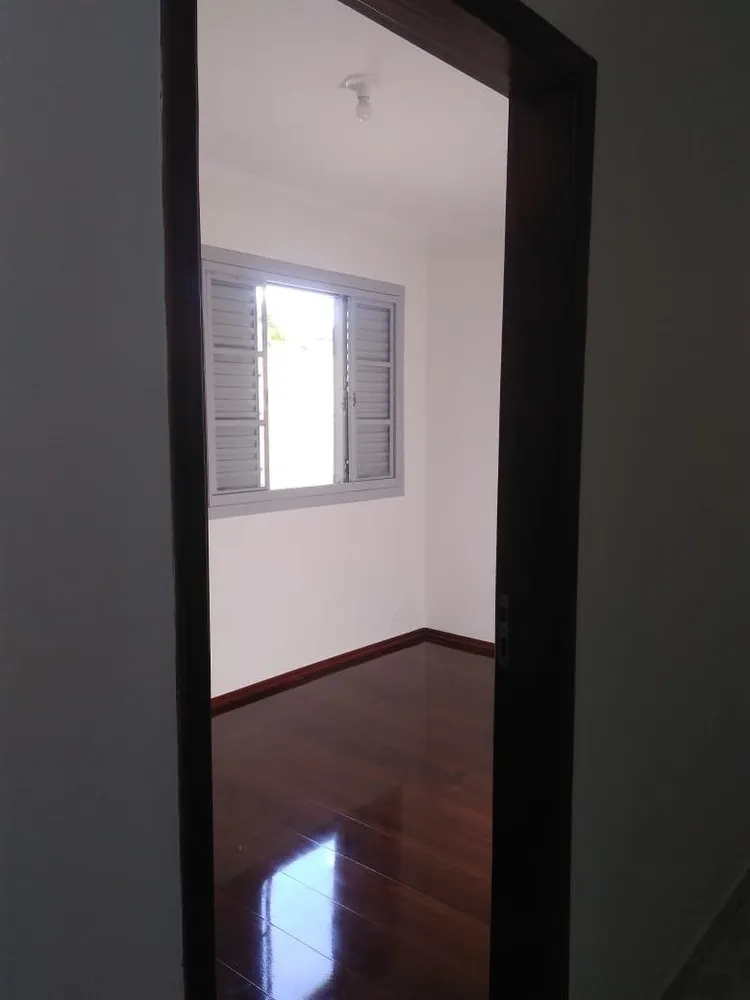 Casa, 2 quartos, 204 m² - Foto 4