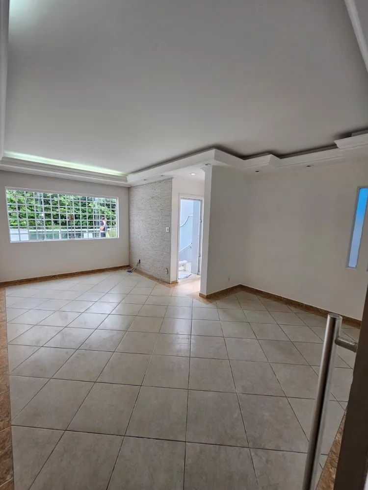 Casa, 3 quartos, 172 m² - Foto 1