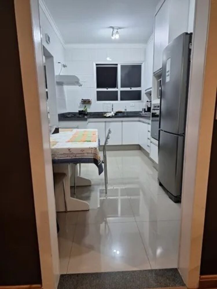 Apartamento à venda com 3 quartos, 130m² - Foto 5