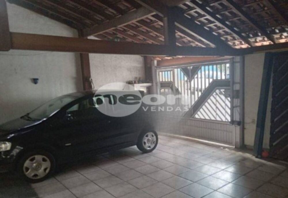 Casa à venda com 3 quartos, 249m² - Foto 4