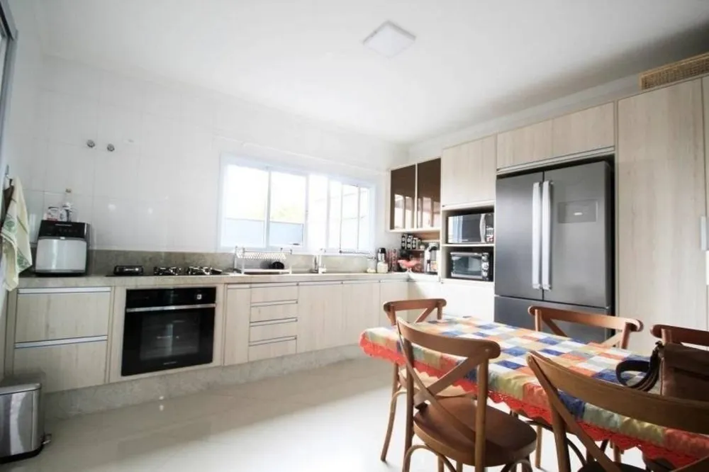 Casa, 3 quartos, 222 m² - Foto 3