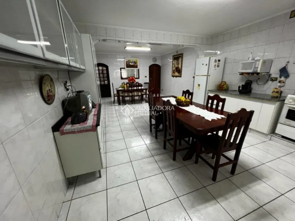 Casa, 2 quartos, 381 m² - Foto 1