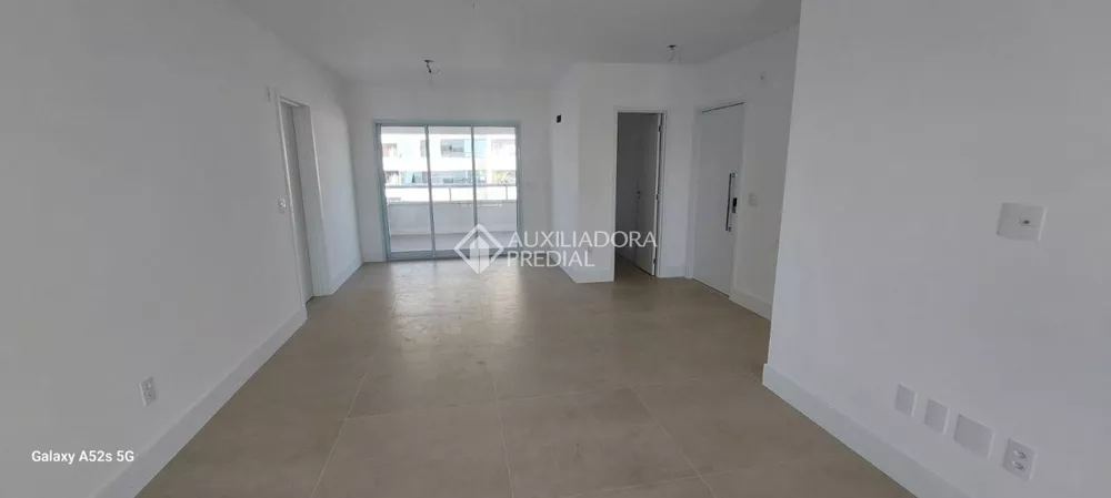 Apartamento à venda com 3 quartos, 197m² - Foto 6