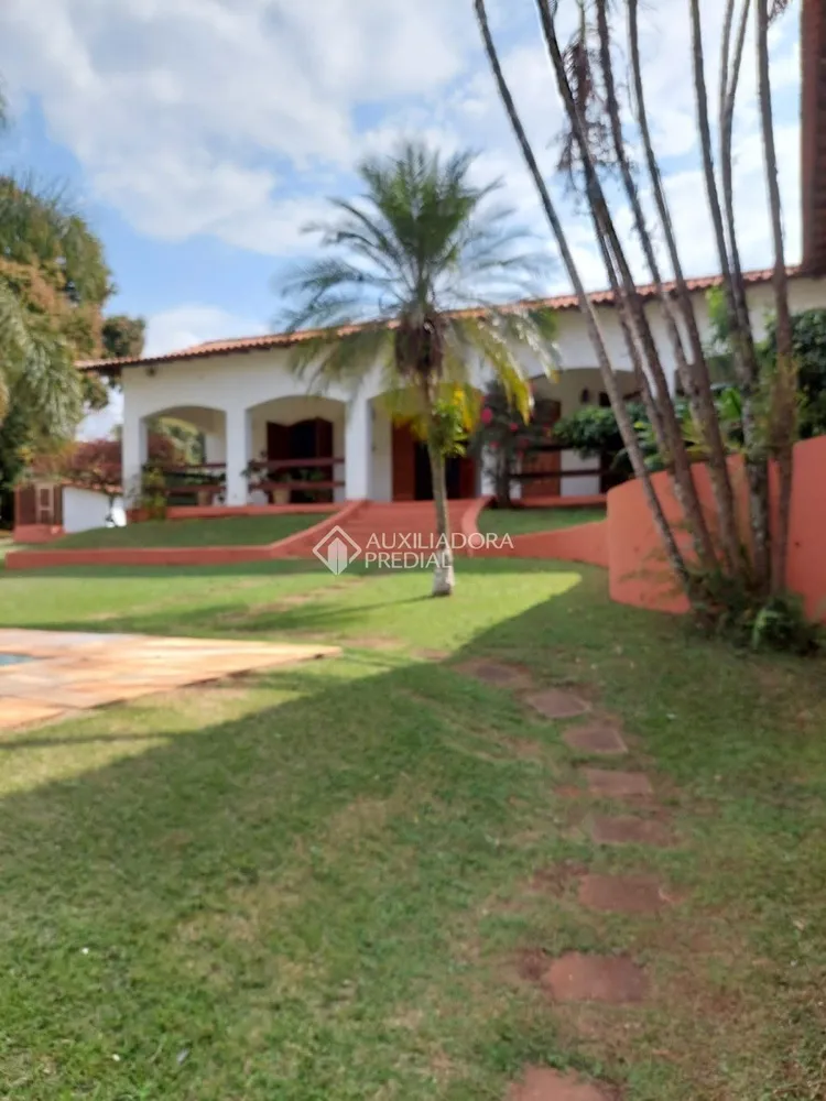 Chácara, 4 quartos, 225 m² - Foto 1