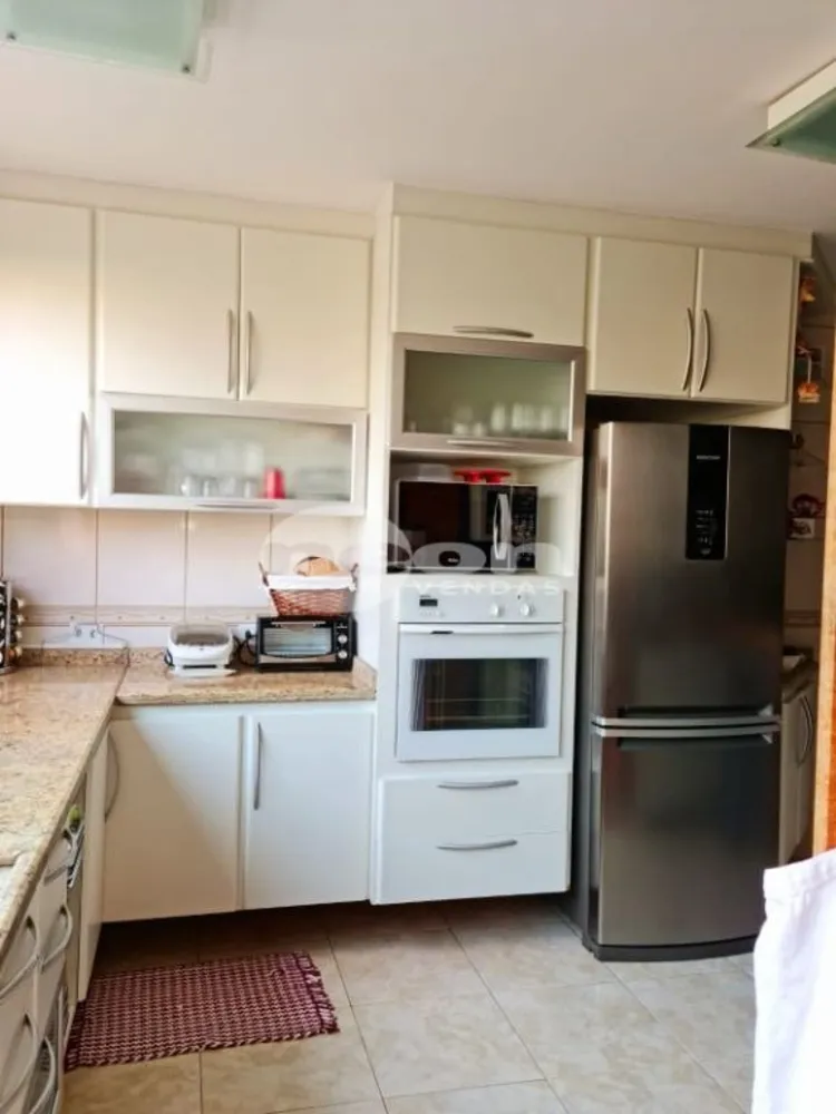 Casa, 3 quartos, 276 m² - Foto 31