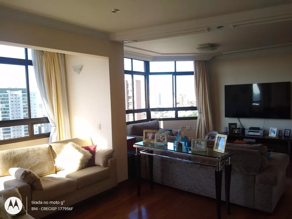 Apartamento à venda com 4 quartos, 195m² - Foto 2