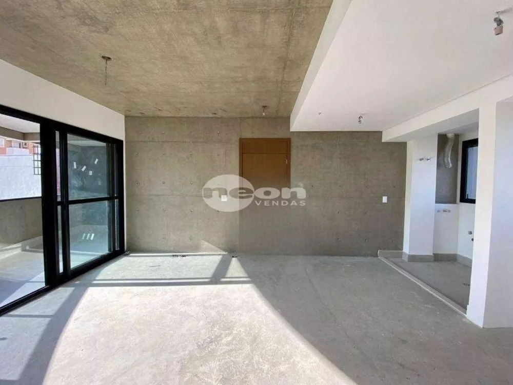 Apartamento à venda com 2 quartos, 85m² - Foto 1