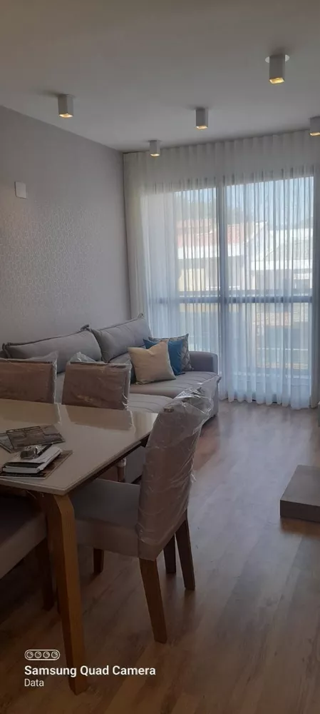 Apartamento à venda com 2 quartos, 62m² - Foto 1