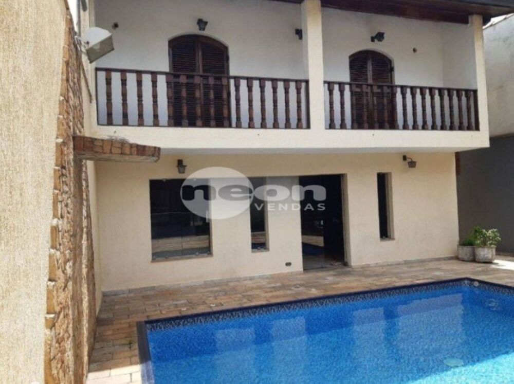 Casa, 5 quartos, 483 m² - Foto 1