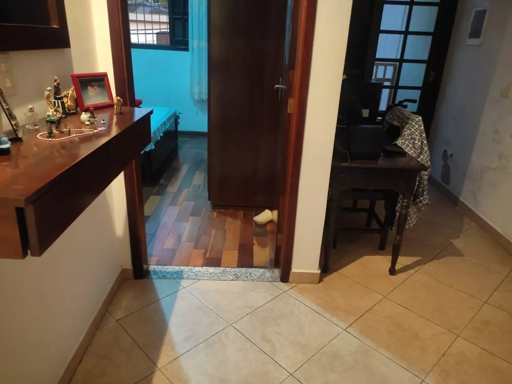 Casa à venda com 2 quartos, 123m² - Foto 3