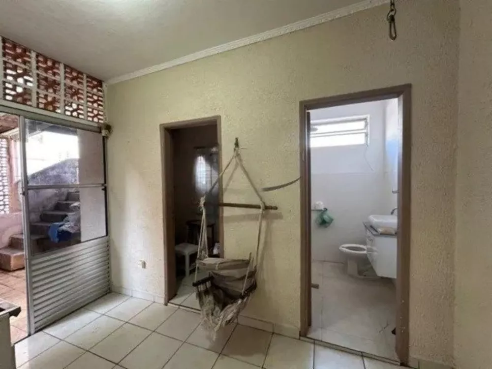 Casa, 3 quartos, 256 m² - Foto 1