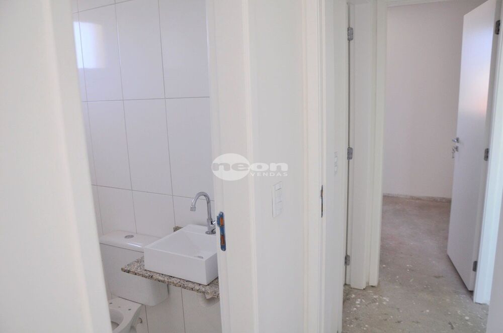 Apartamento à venda com 2 quartos, 62m² - Foto 7