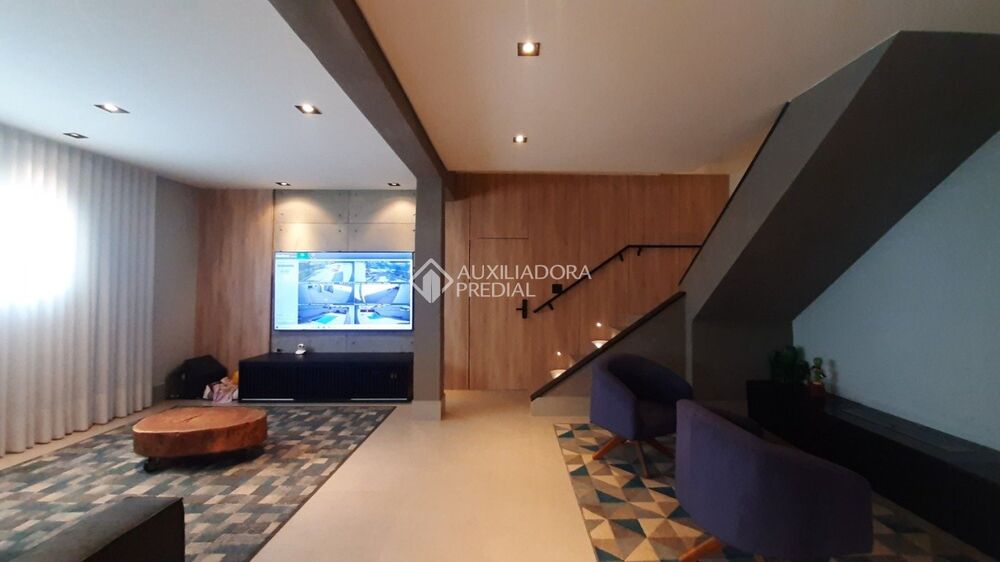 Casa, 4 quartos, 340 m² - Foto 1