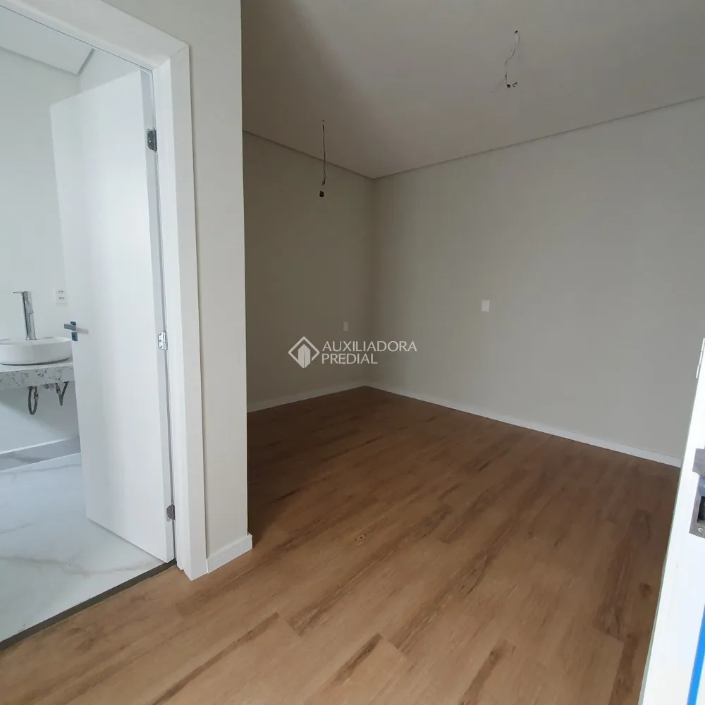 Casa, 3 quartos, 220 m² - Foto 9