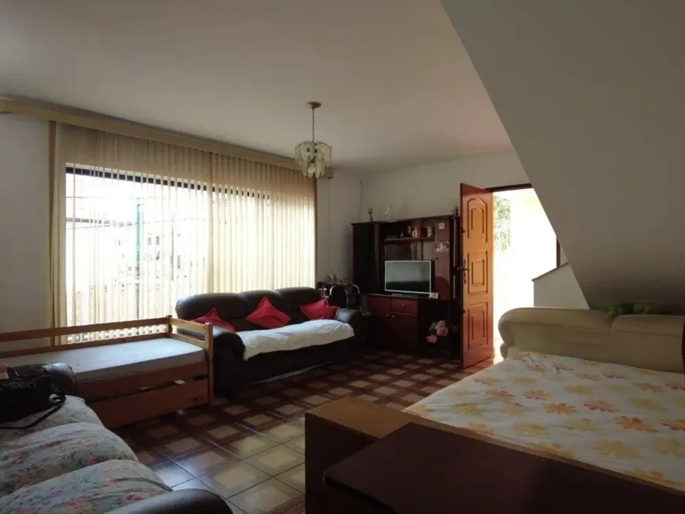 Casa, 3 quartos, 173 m² - Foto 1