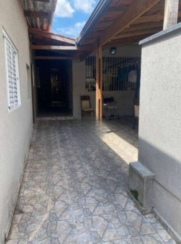 Casa à venda com 2 quartos, 71m² - Foto 3