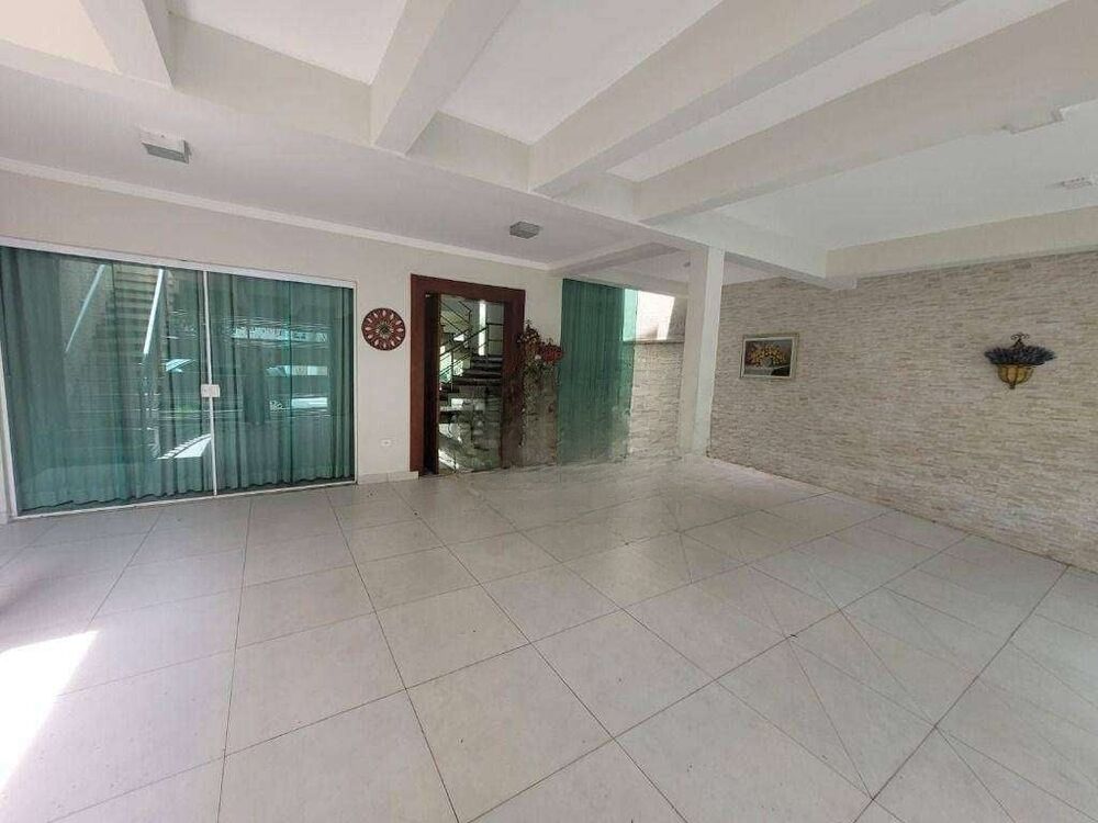 Casa, 3 quartos, 210 m² - Foto 4