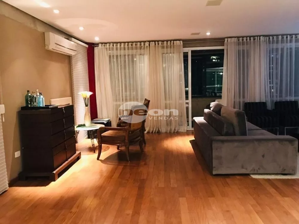 Apartamento à venda com 3 quartos, 205m² - Foto 5