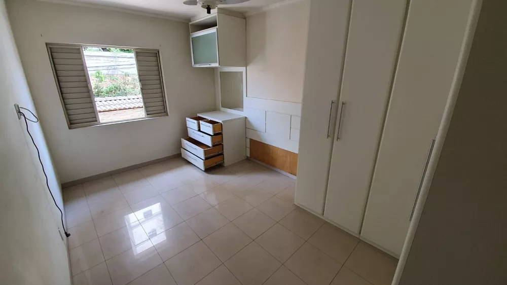 Casa à venda com 3 quartos, 249m² - Foto 8