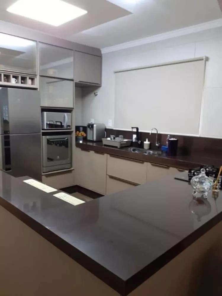Casa, 3 quartos, 145 m² - Foto 2