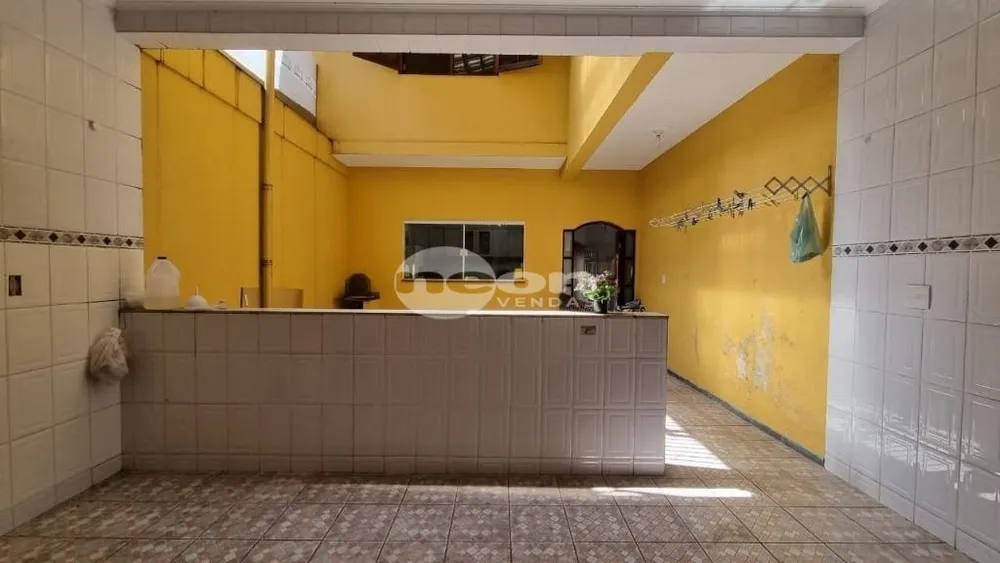 Casa, 3 quartos, 264 m² - Foto 14