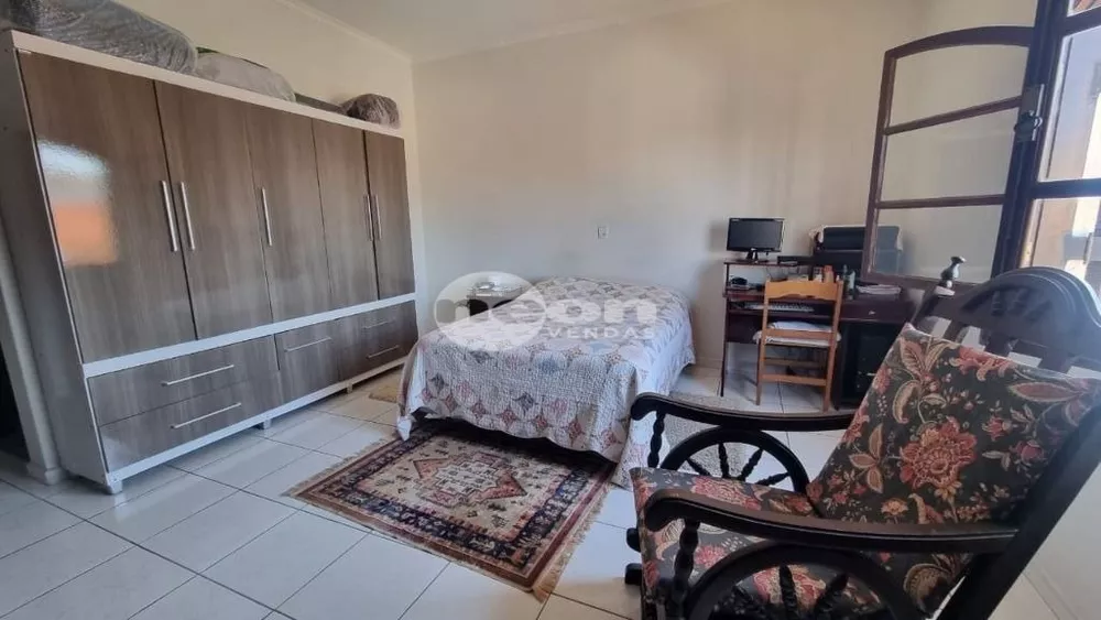 Casa, 3 quartos, 264 m² - Foto 3