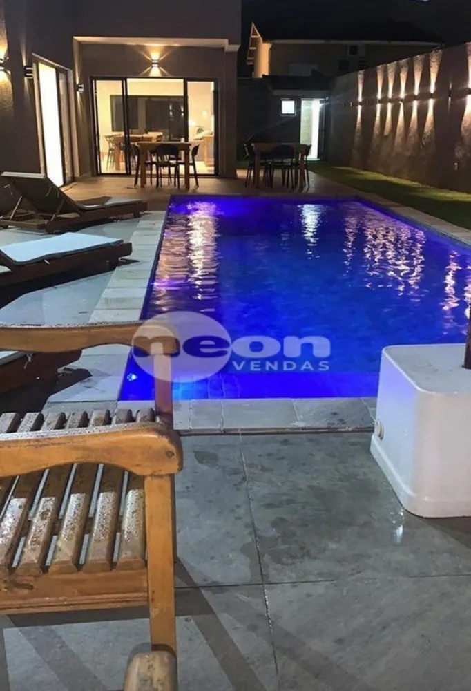 Casa, 6 quartos, 300 m² - Foto 7