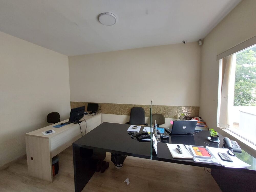 Casa, 3 quartos, 271 m² - Foto 1