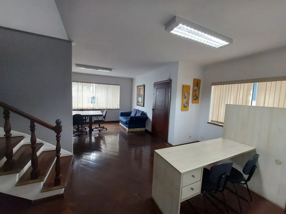 Casa, 3 quartos, 271 m² - Foto 2