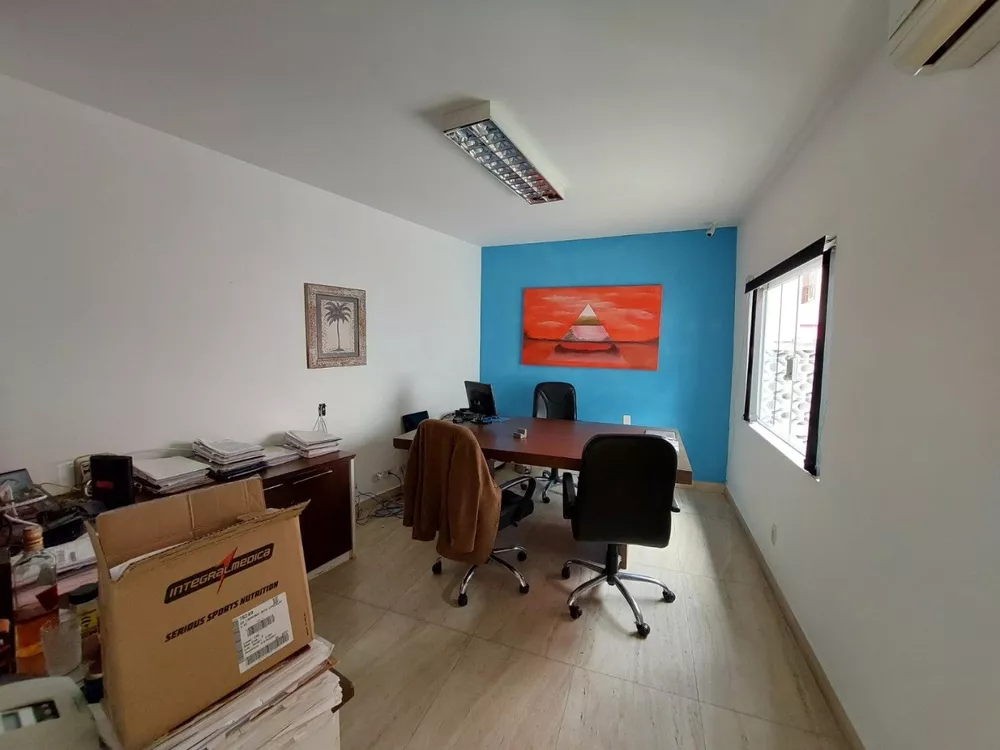 Casa, 3 quartos, 271 m² - Foto 3