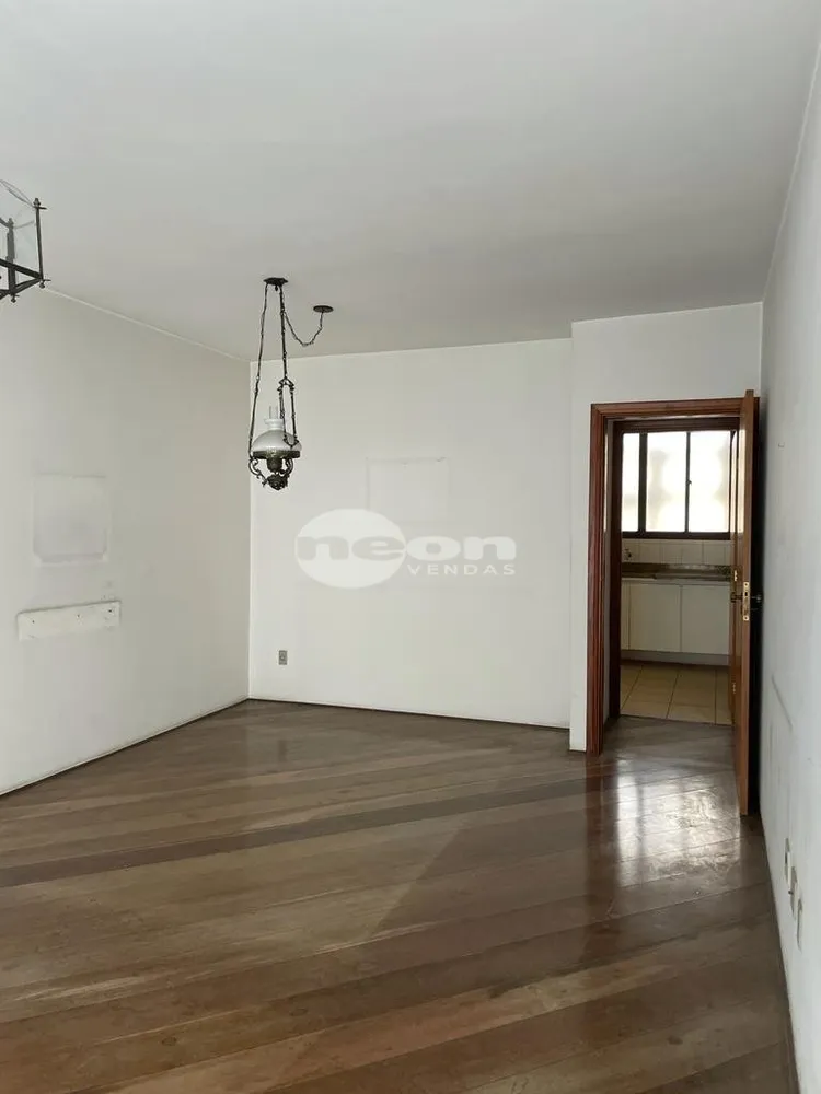 Apartamento, 3 quartos, 130 m² - Foto 2