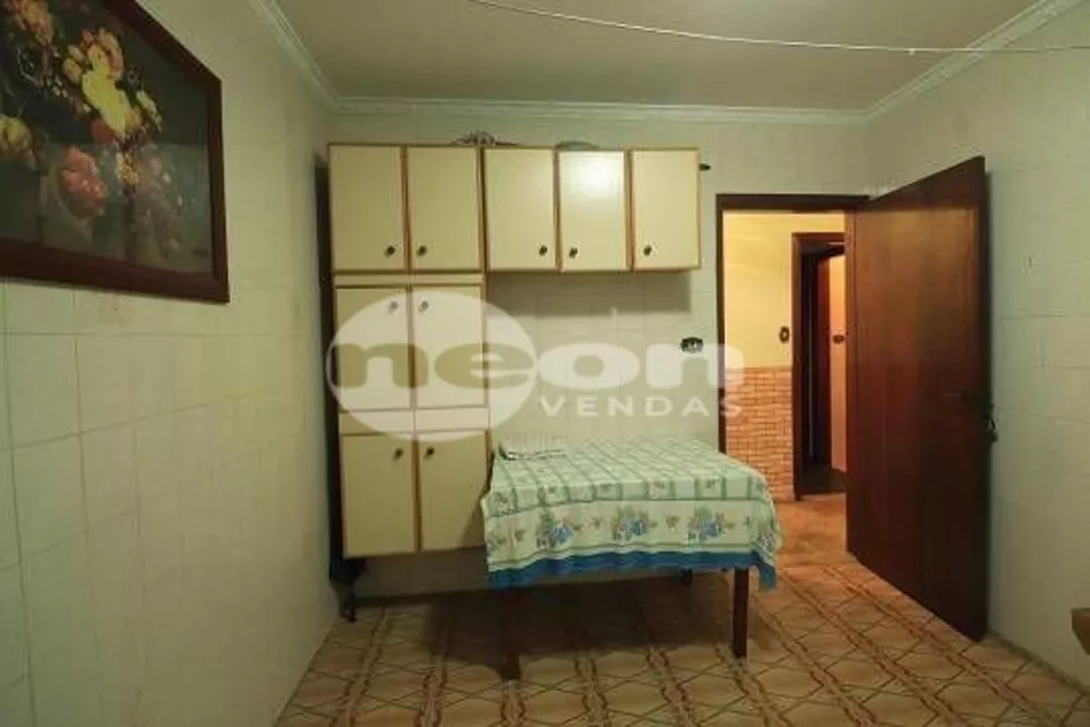 Casa à venda com 3 quartos, 338m² - Foto 22