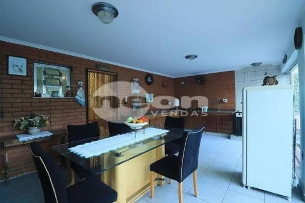 Casa à venda com 3 quartos, 338m² - Foto 39