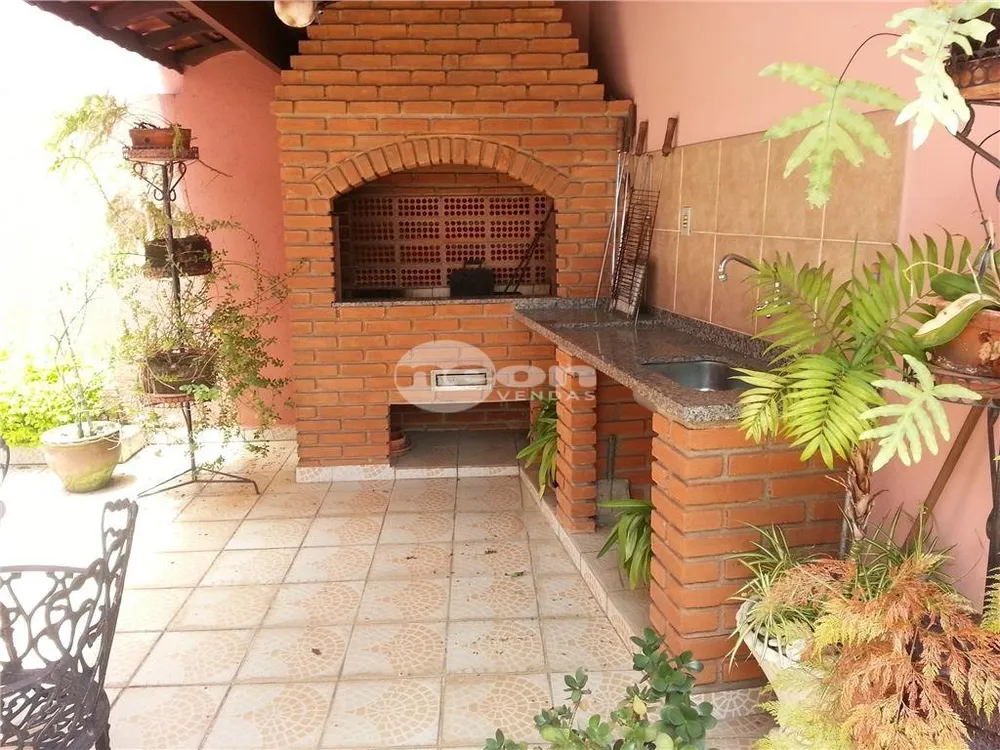 Casa, 3 quartos, 218 m² - Foto 11