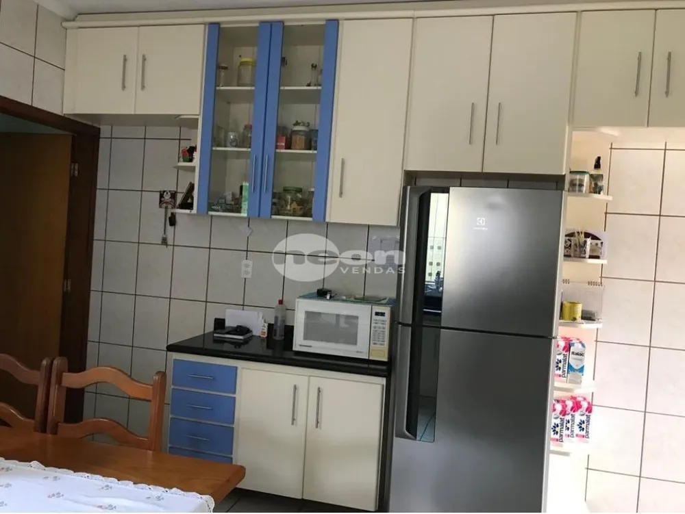 Casa, 3 quartos, 309 m² - Foto 2