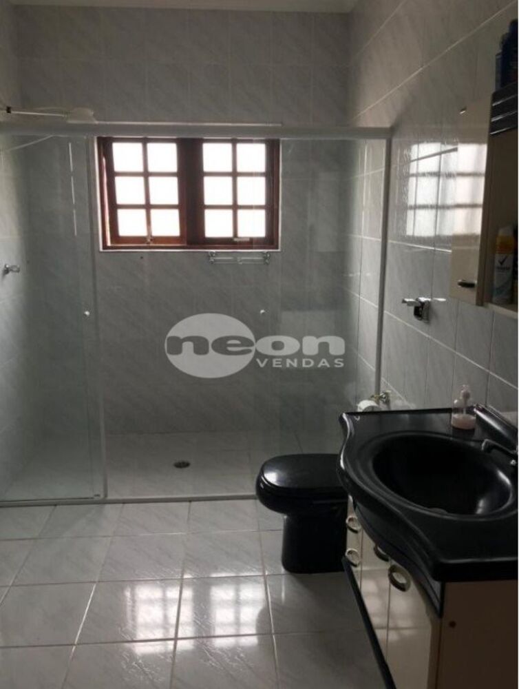 Casa, 3 quartos, 309 m² - Foto 1