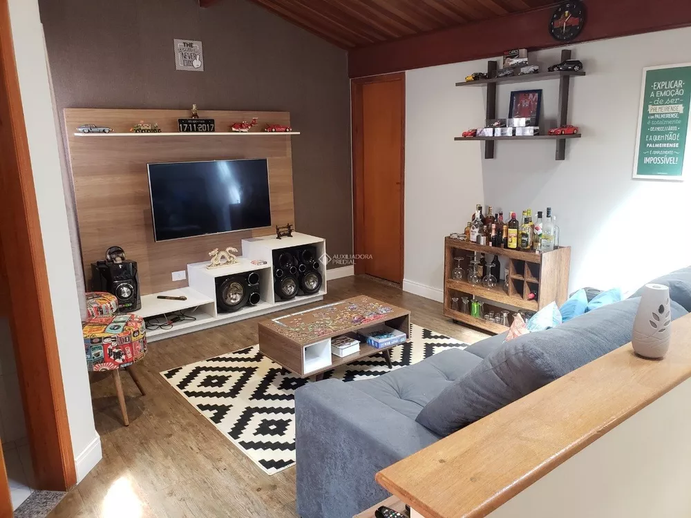 Casa à venda com 3 quartos, 164m² - Foto 4