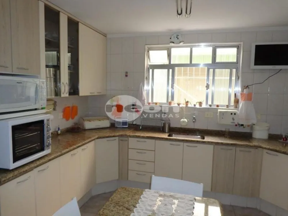Casa, 3 quartos, 186 m² - Foto 2