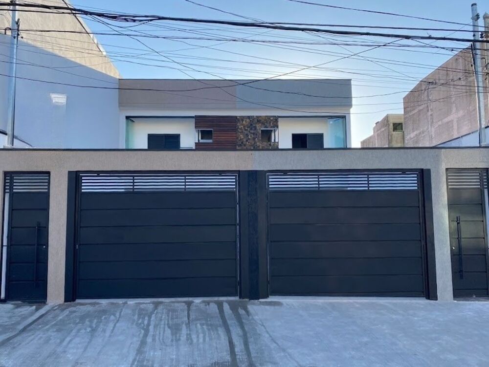 Casa, 4 quartos, 235 m² - Foto 1