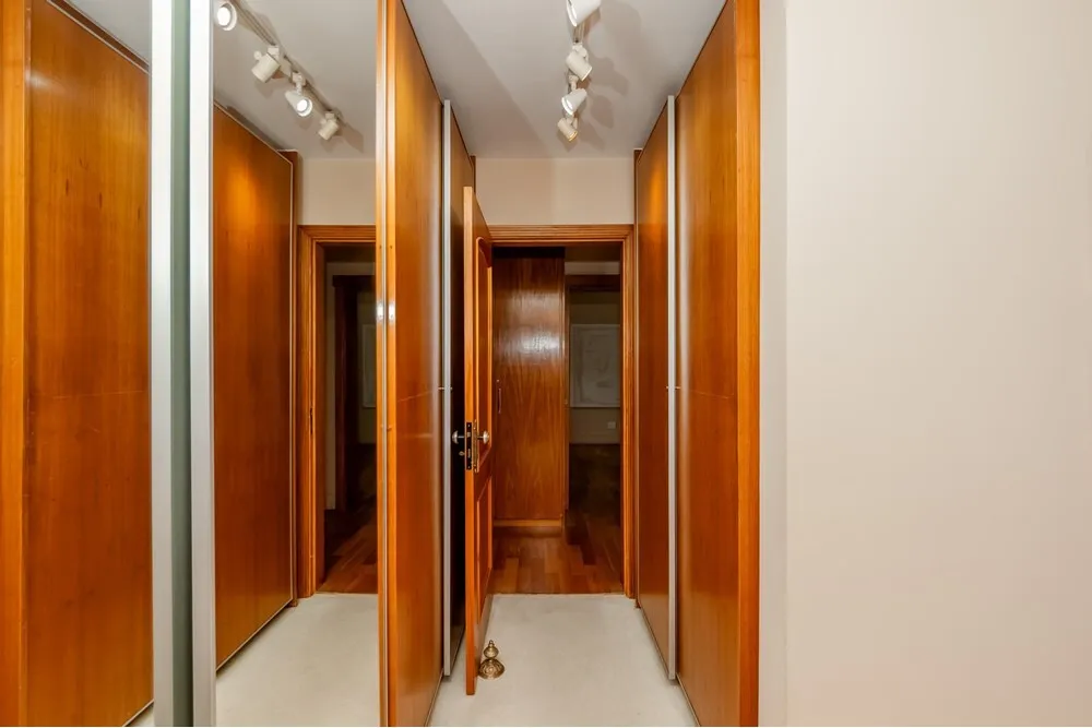 Apartamento, 4 quartos, 247 m² - Foto 1