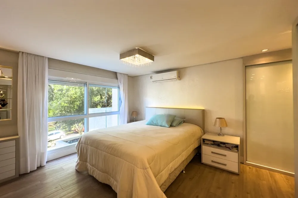 Apartamento, 3 quartos, 258 m² - Foto 1